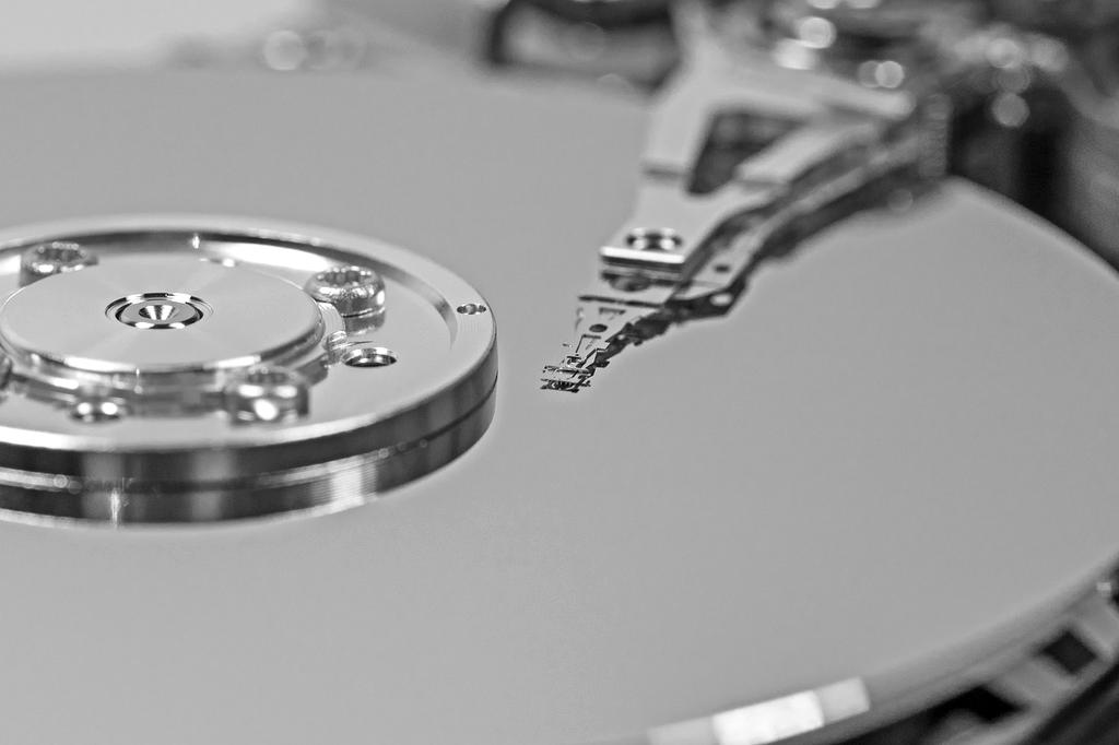 Cloud storage interface with global connectivity icons